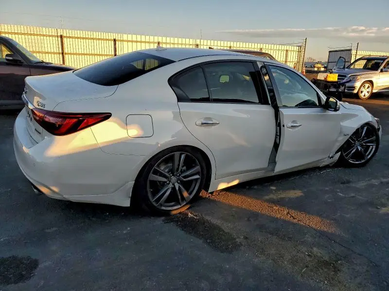 2019 INFINITI Q50 LUXE  