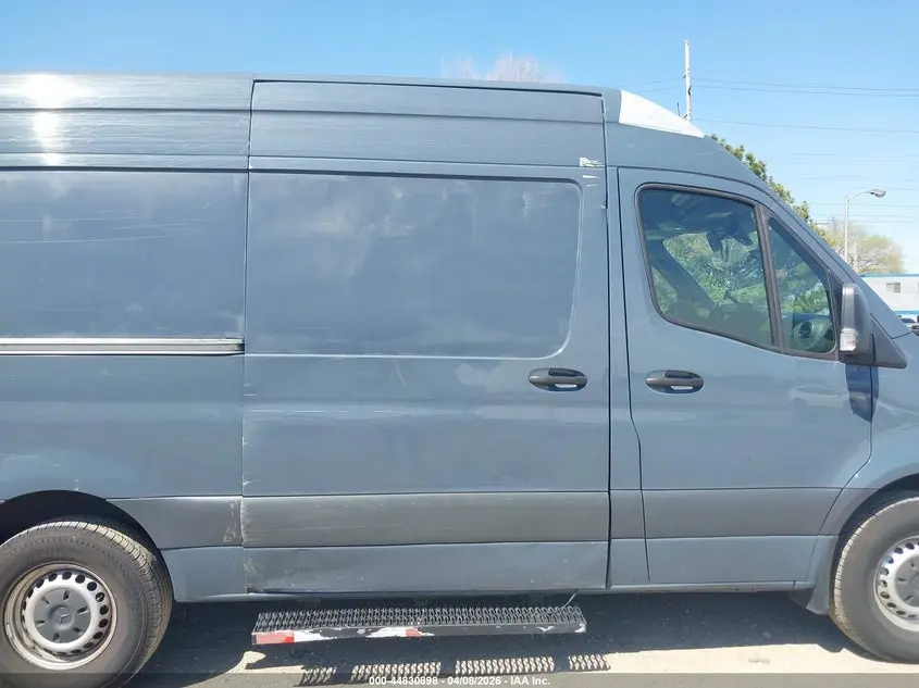 2019 MERCEDES-BENZ SPRINTER 2500 STANDARD ROOF V6