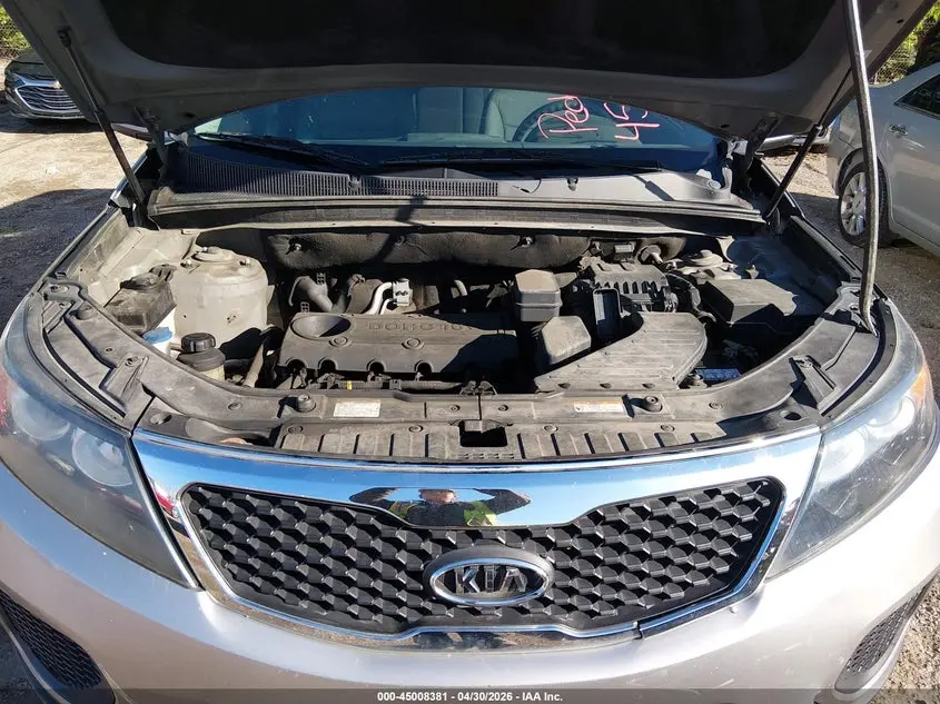2013 KIA SORENTO LX