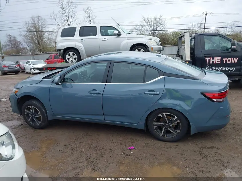 2025 NISSAN SENTRA SV