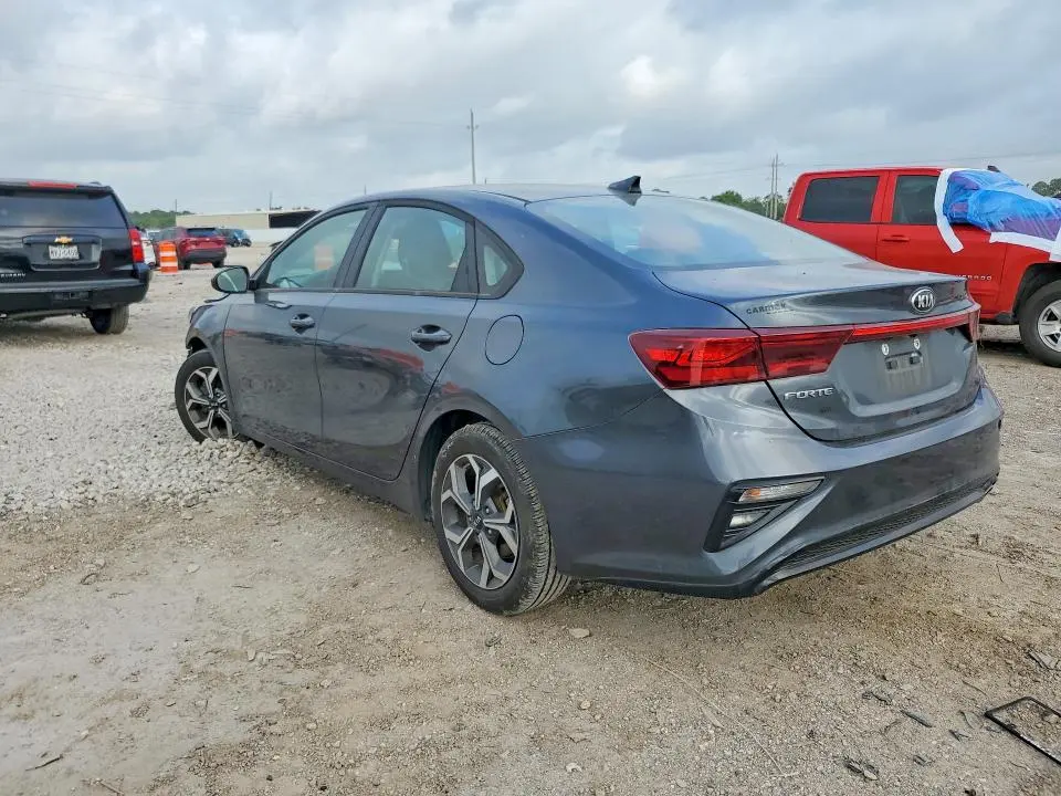 2021 KIA FORTE LXS  