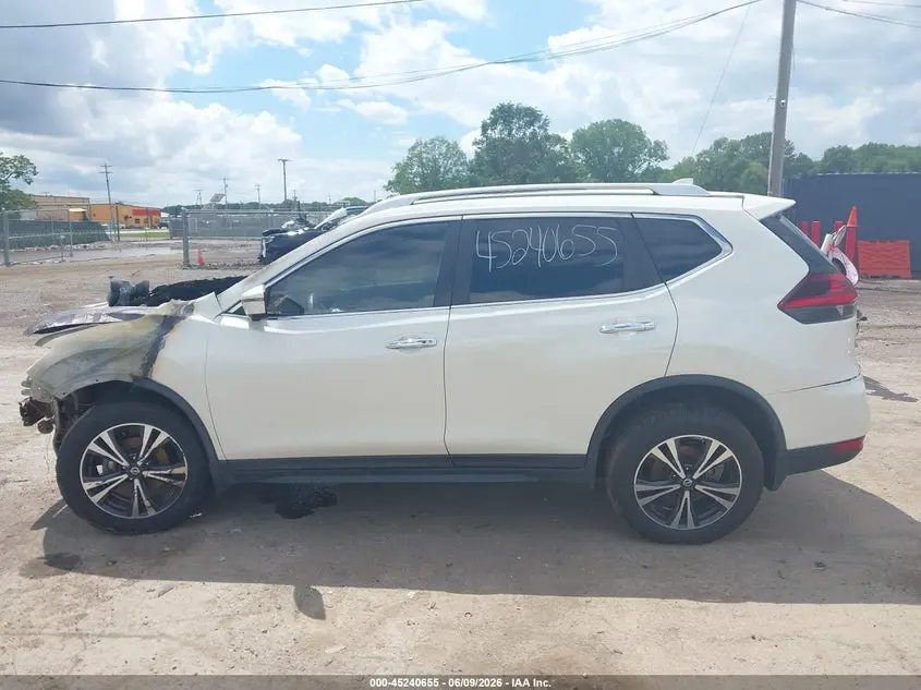 2019 NISSAN ROGUE SV