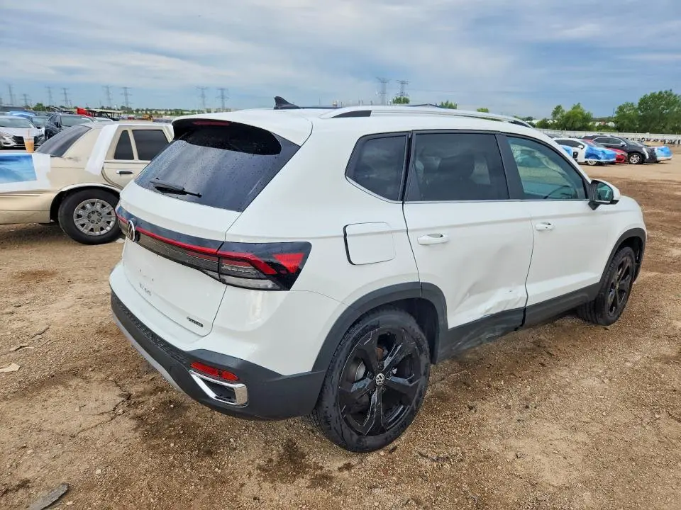 2025 VOLKSWAGEN TAOS SEL  