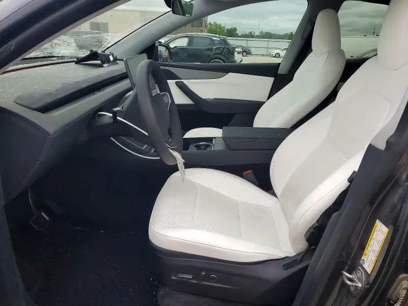 2026 TESLA MODEL Y   