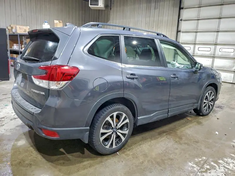 2022 SUBARU FORESTER LIMITED  