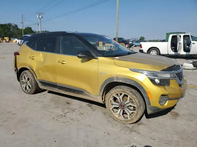 2021 KIA SELTOS S  