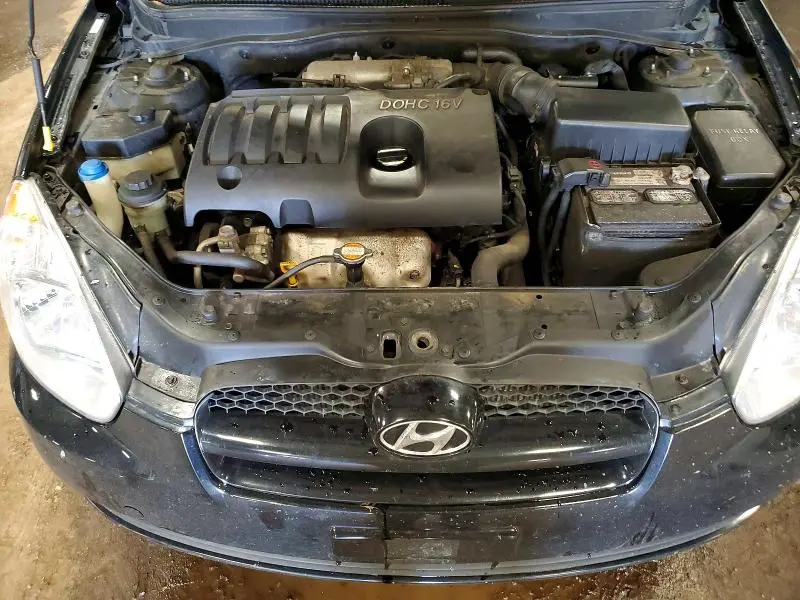2011 HYUNDAI ACCENT GL  