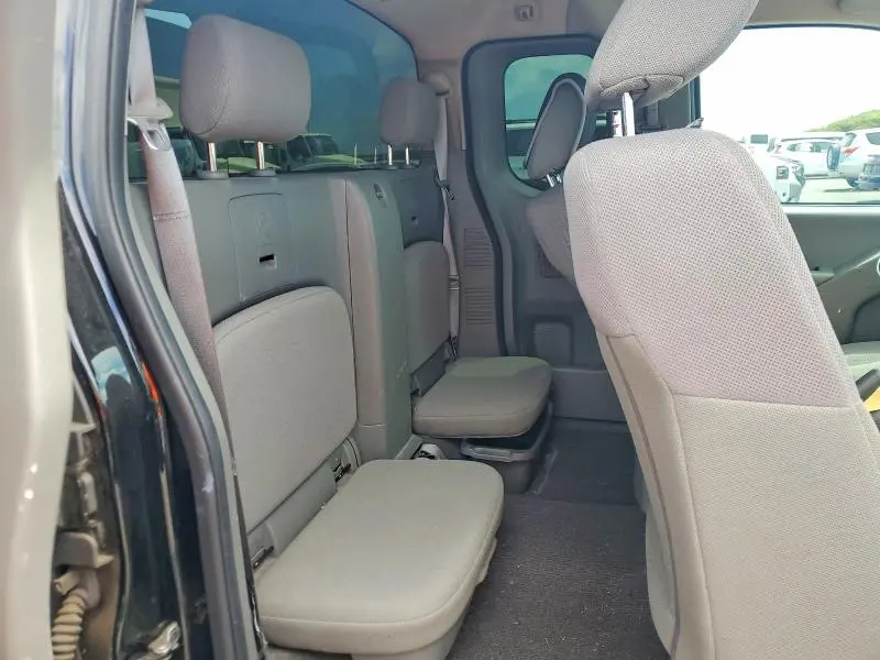 2020 NISSAN FRONTIER S  