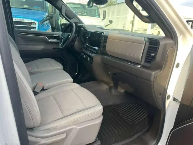 2025 CHEVROLET SILVERADO C1500 LT  