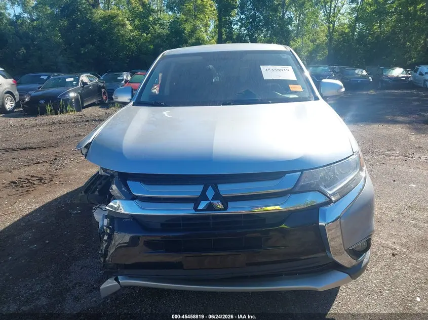 2017 MITSUBISHI OUTLANDER SE