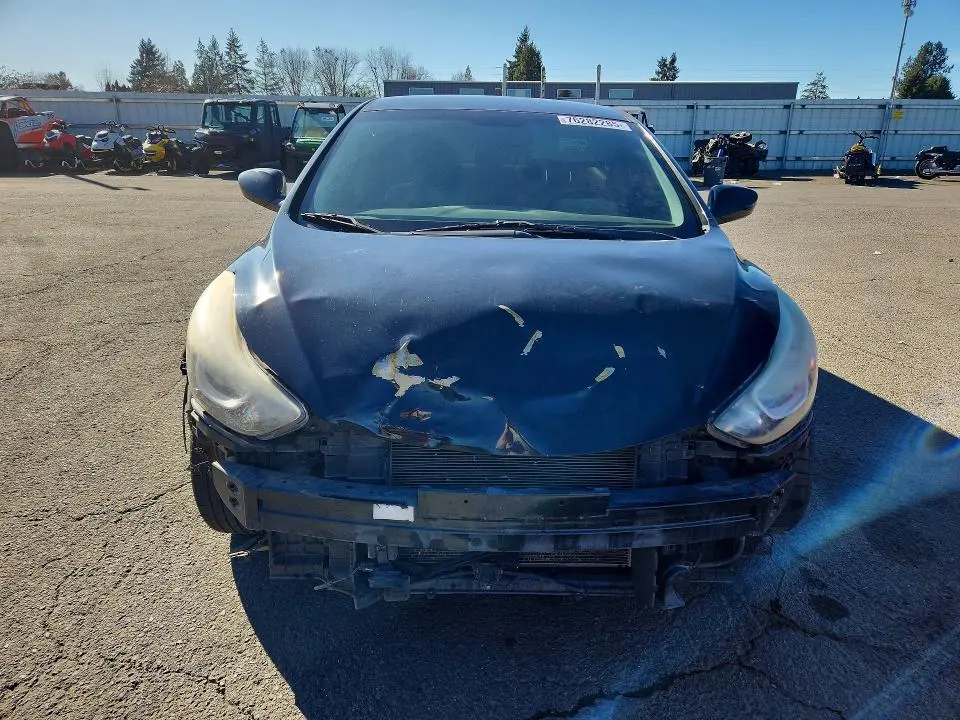 2014 HYUNDAI ELANTRA SE  