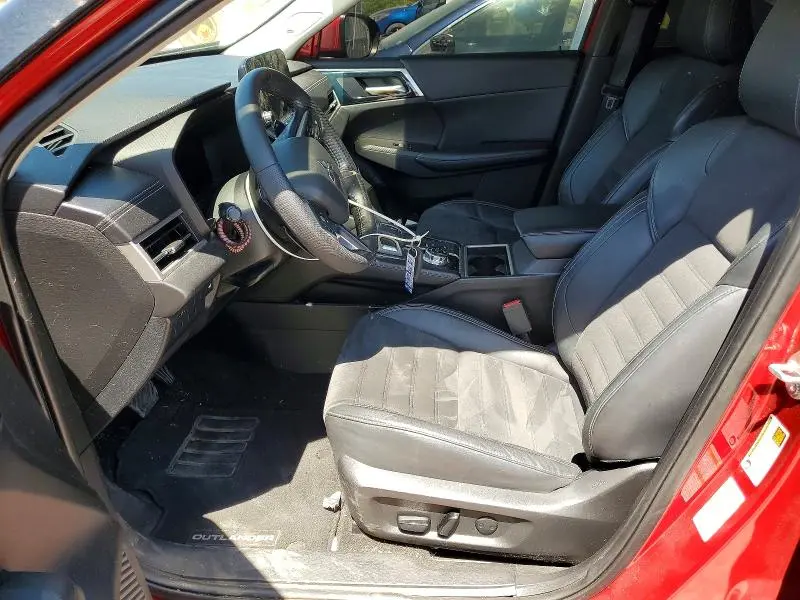 2022 MITSUBISHI OUTLANDER SE  