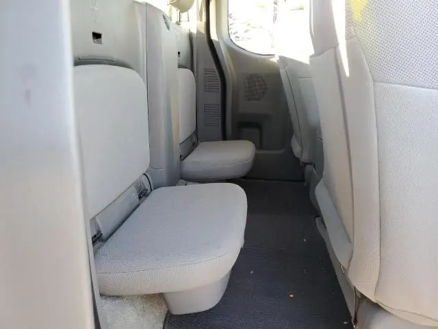 2016 NISSAN FRONTIER S  