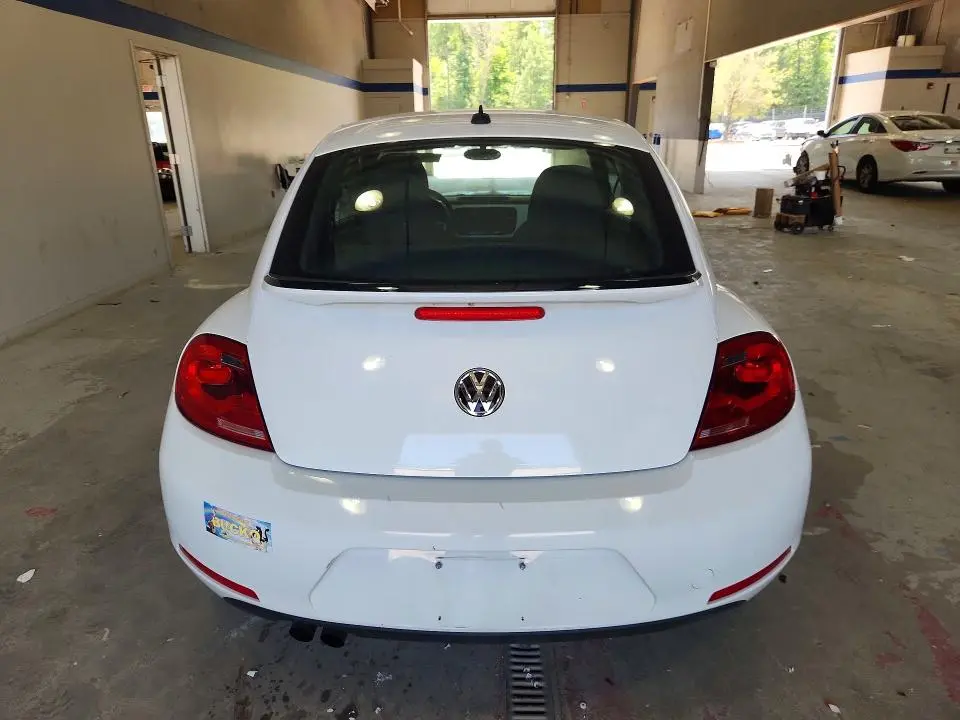 2015 VOLKSWAGEN BEETLE 1.8T  