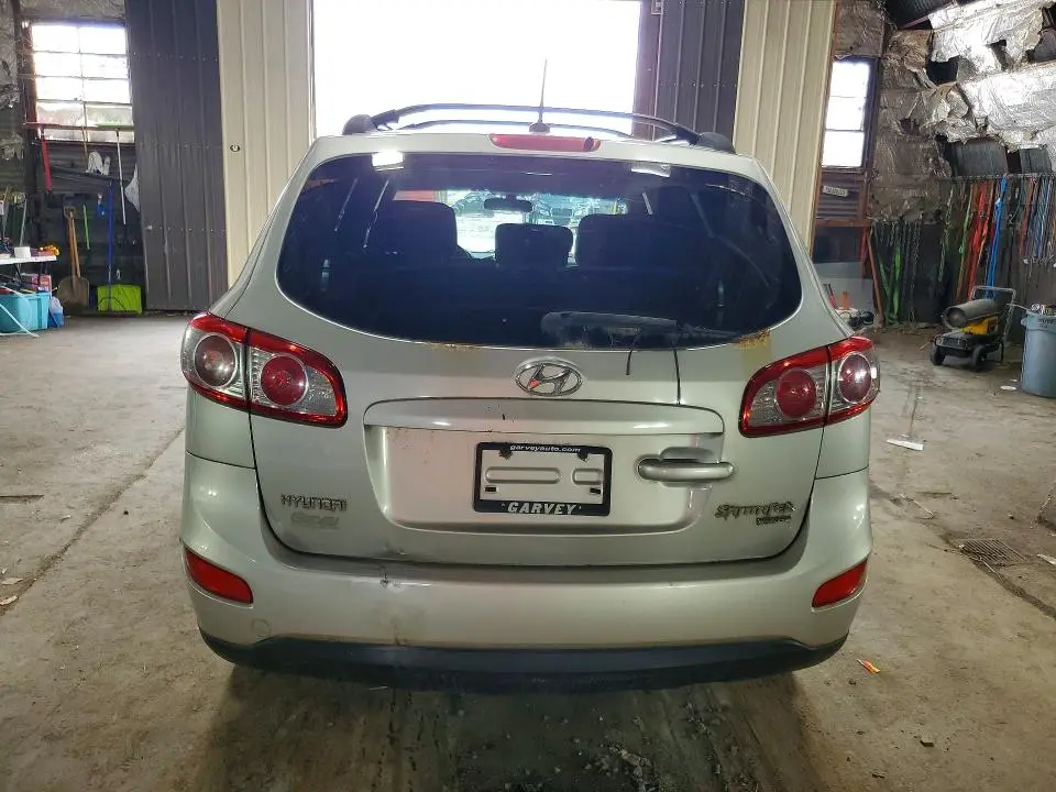 2011 HYUNDAI SANTA FE GLS  