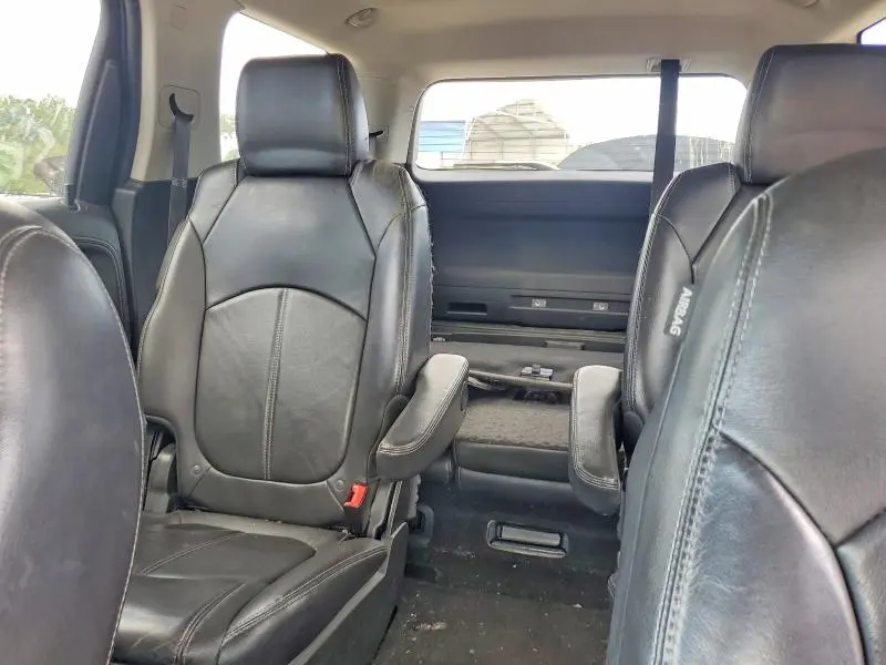 2016 GMC ACADIA SLT-1  