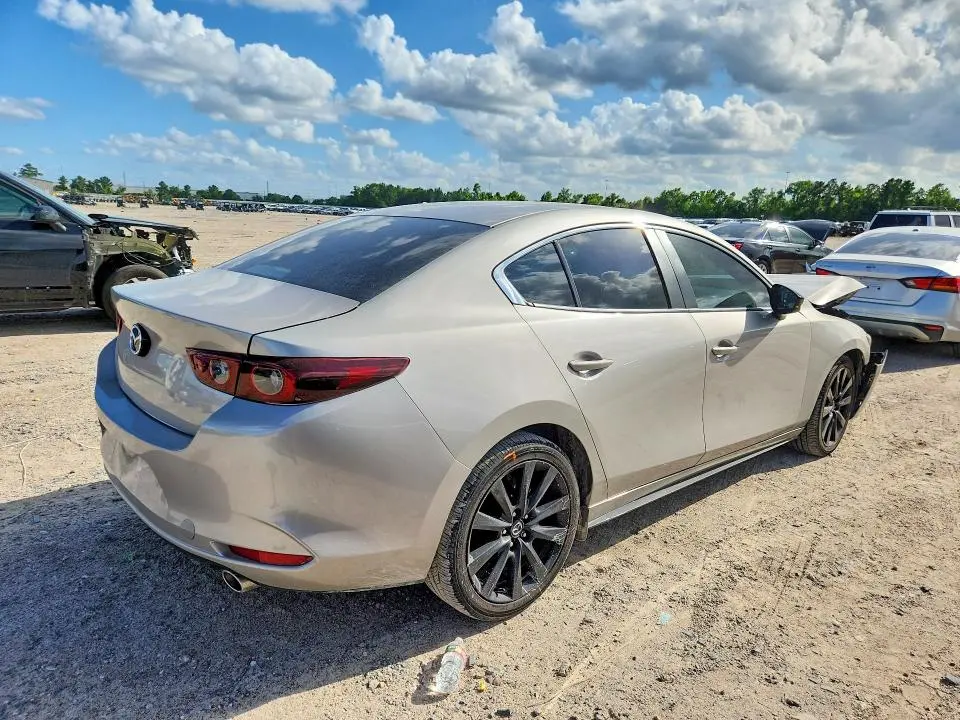 2024 MAZDA 3 SELECT SPORT  
