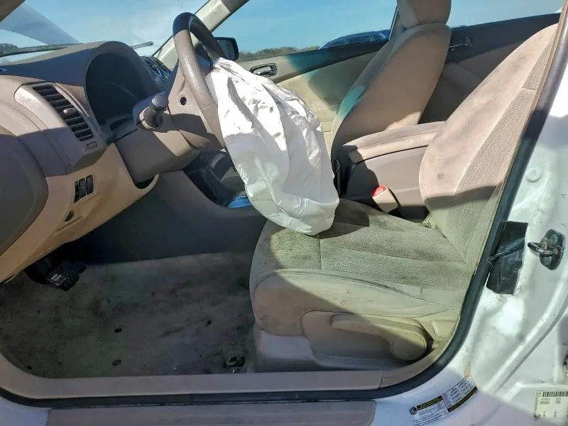 2010 NISSAN ALTIMA BASE  