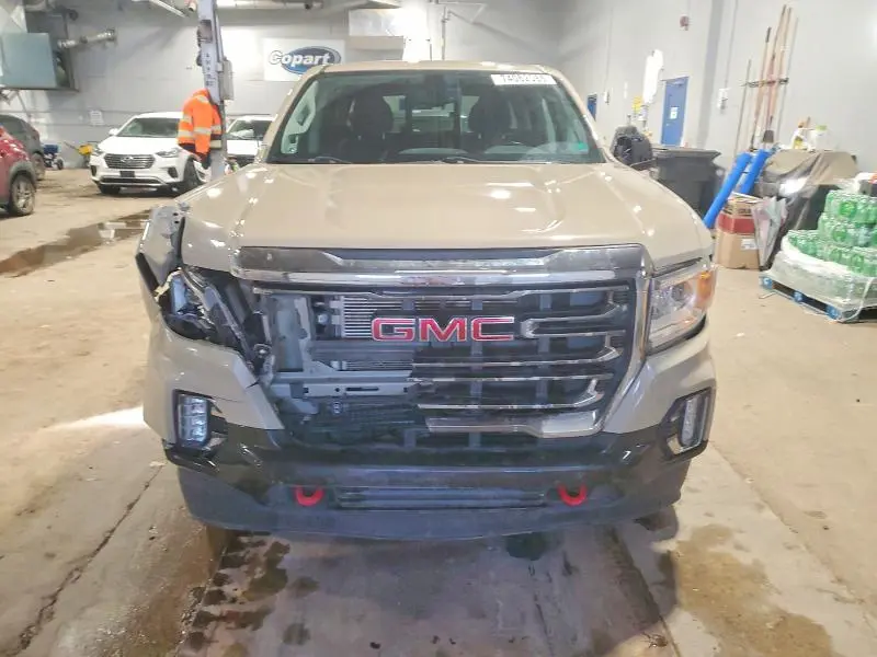 2022 GMC CANYON AT4  