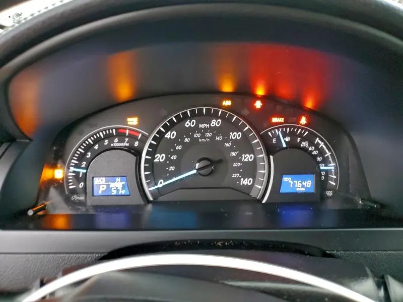 2015 TOYOTA CAMRY LE  