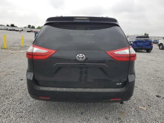 2015 TOYOTA SIENNA XLE  