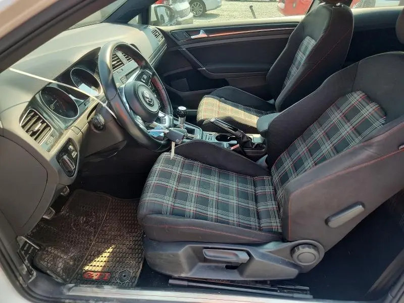 2015 VOLKSWAGEN GTI   