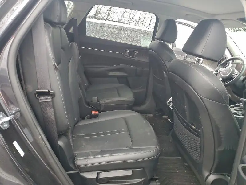 2025 KIA SORENTO EX  
