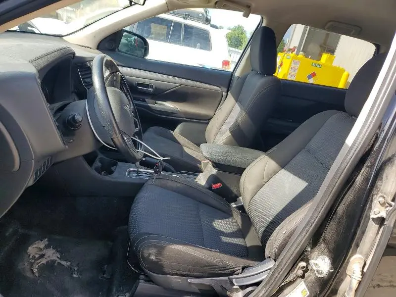 2016 MITSUBISHI OUTLANDER SE  