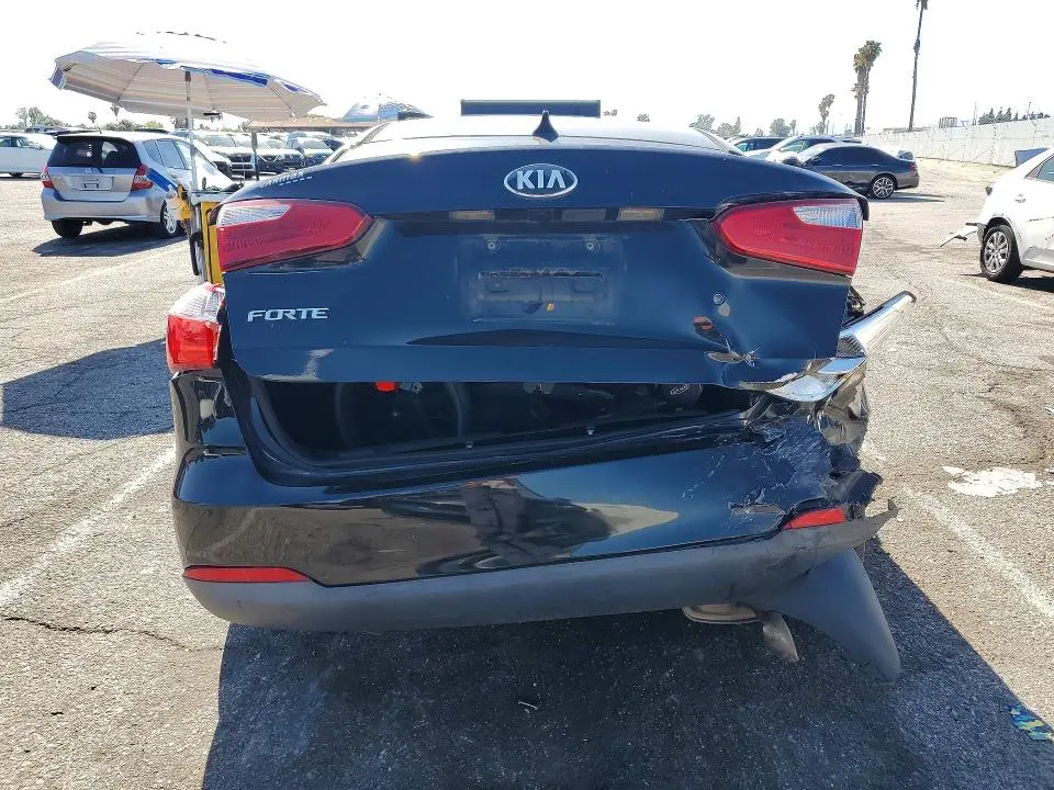2015 KIA FORTE LX  