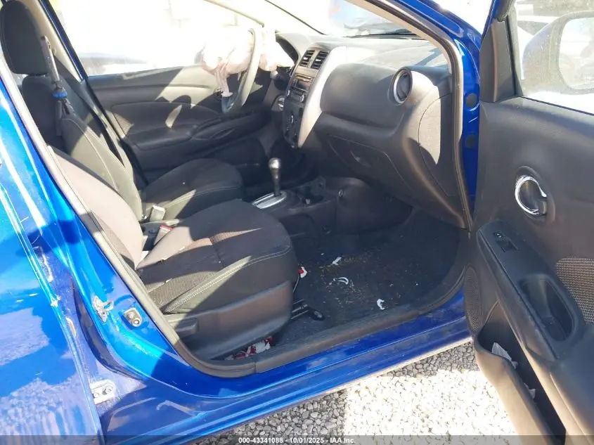 2017 NISSAN VERSA 1.6 SV