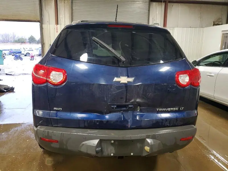 2011 CHEVROLET TRAVERSE LT  