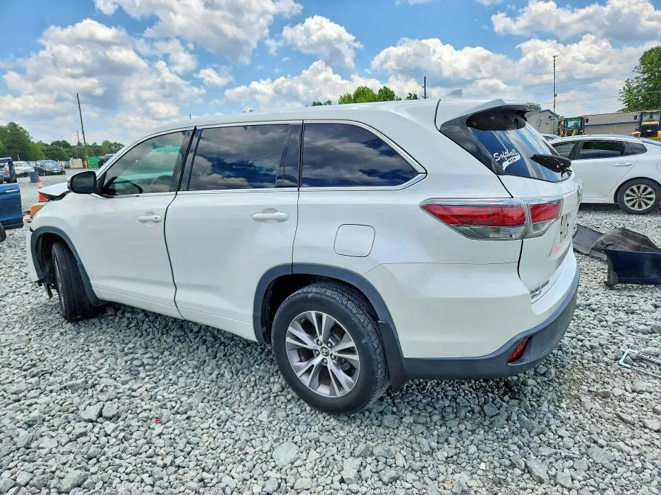 2016 TOYOTA HIGHLANDER LE PLUS  