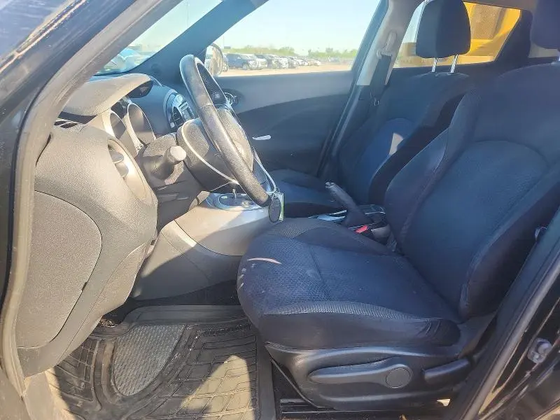 2011 NISSAN JUKE S  