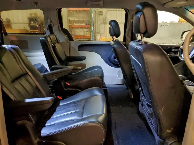 2014 CHRYSLER TOWN & COUNTRY TOURING  