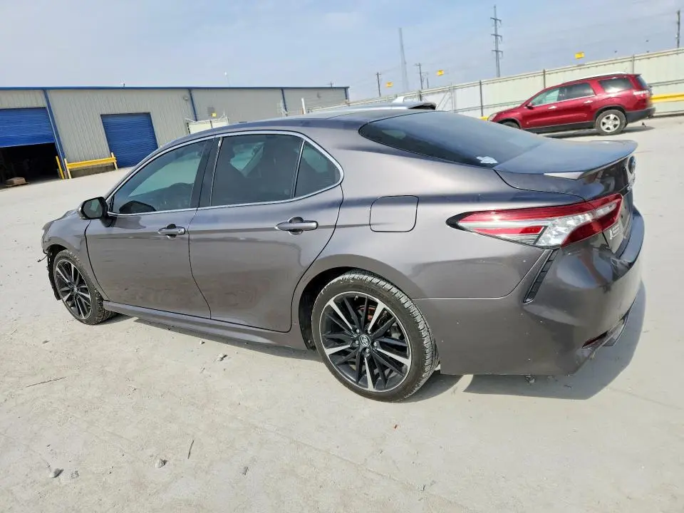 2018 TOYOTA CAMRY XSE  