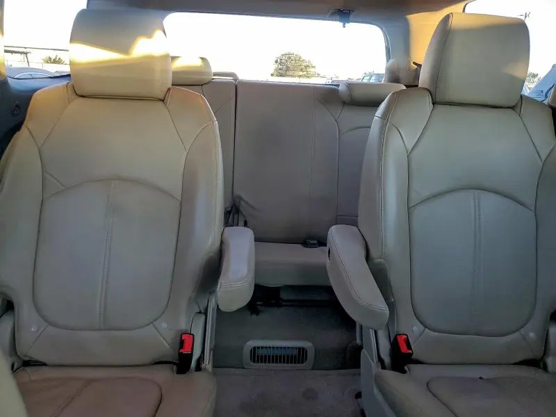 2012 GMC ACADIA SLT-2  