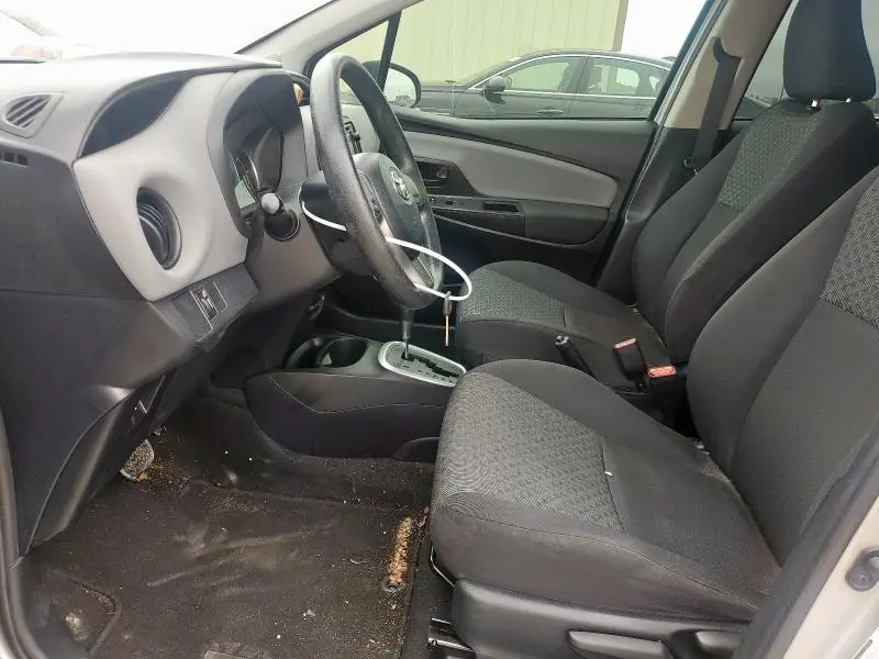 2017 TOYOTA YARIS L  