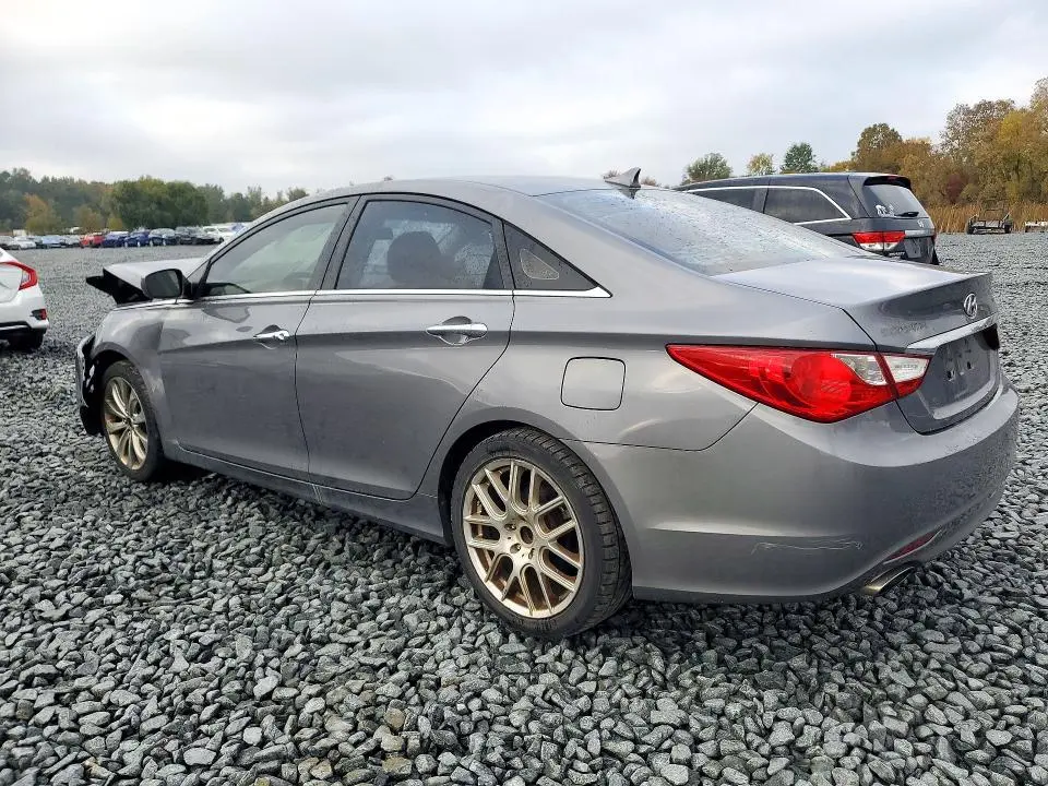 2011 HYUNDAI SONATA SE  