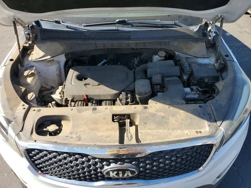 2016 KIA SORENTO LX  