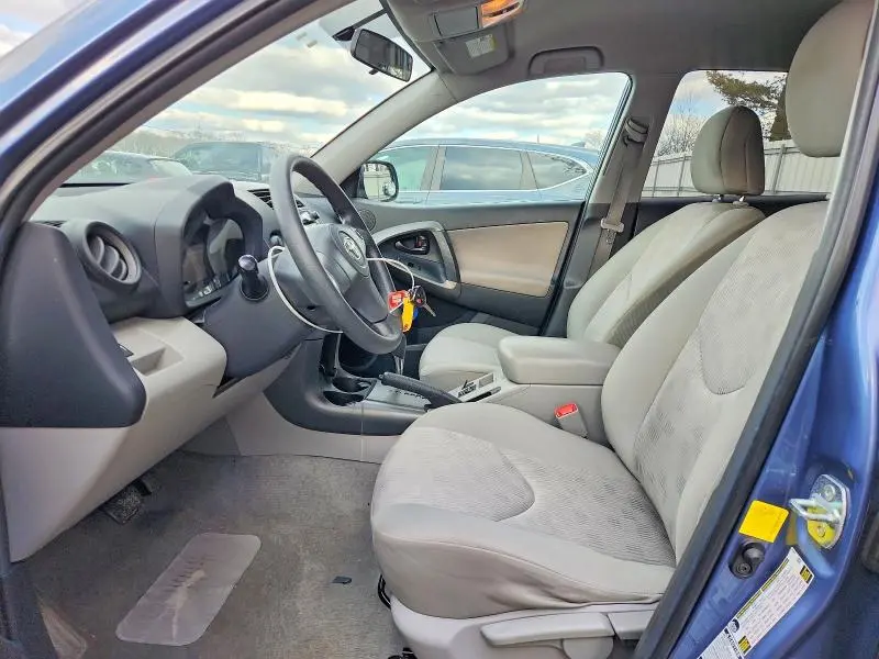 2011 TOYOTA RAV4 BASE  
