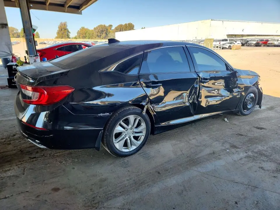 2018 HONDA ACCORD LX  