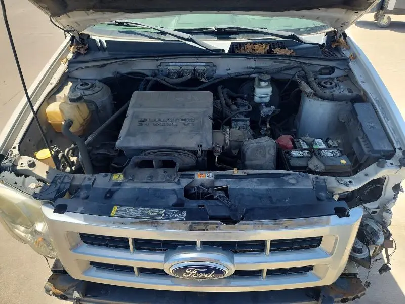 2011 FORD ESCAPE LIMITED  