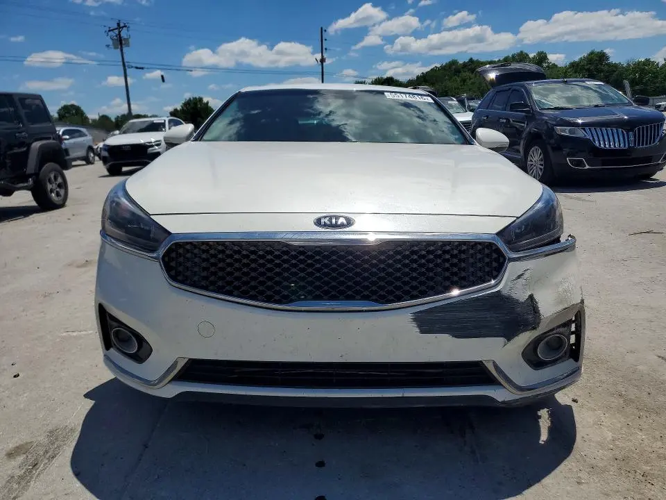 2017 KIA CADENZA PREMIUM  
