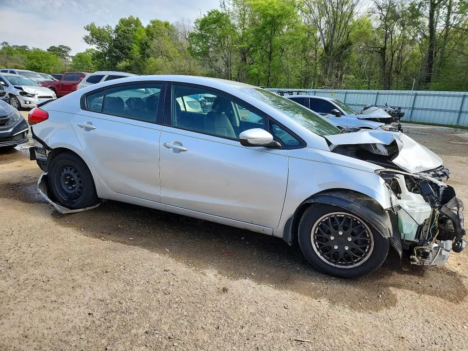 2015 KIA FORTE LX  