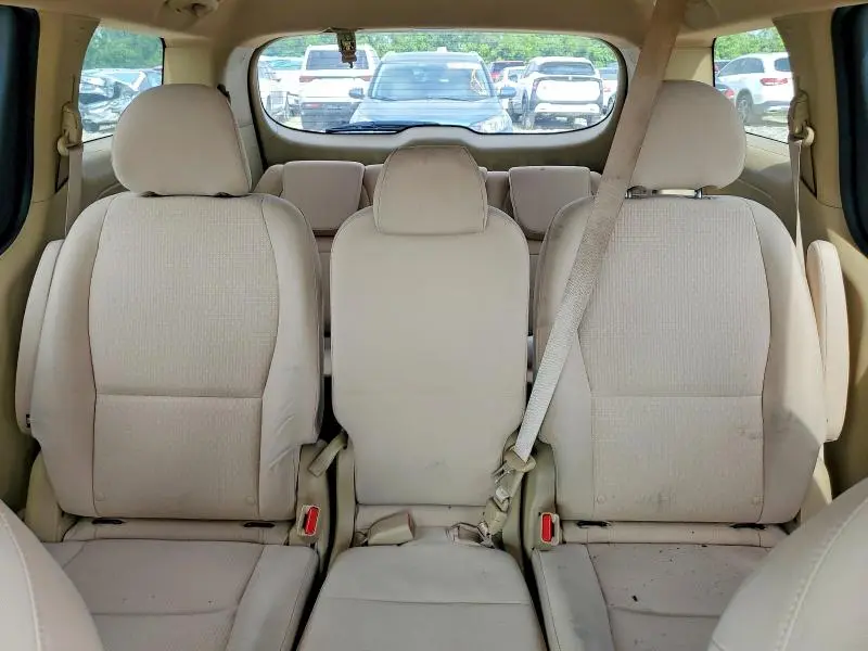 2017 KIA SEDONA LX  