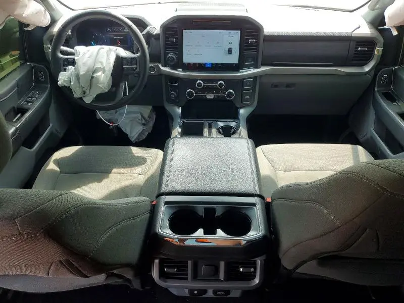 2025 FORD F150 XLT  