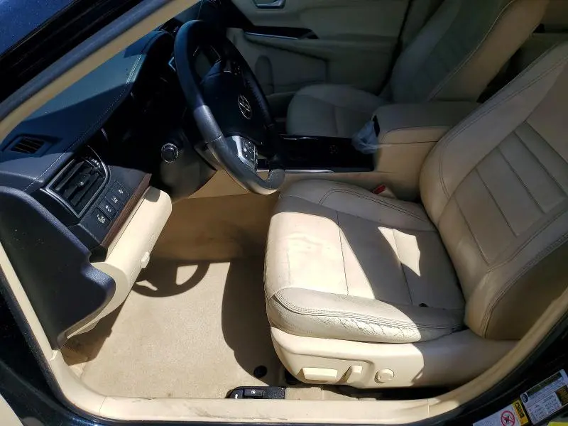 2015 TOYOTA CAMRY XLE  