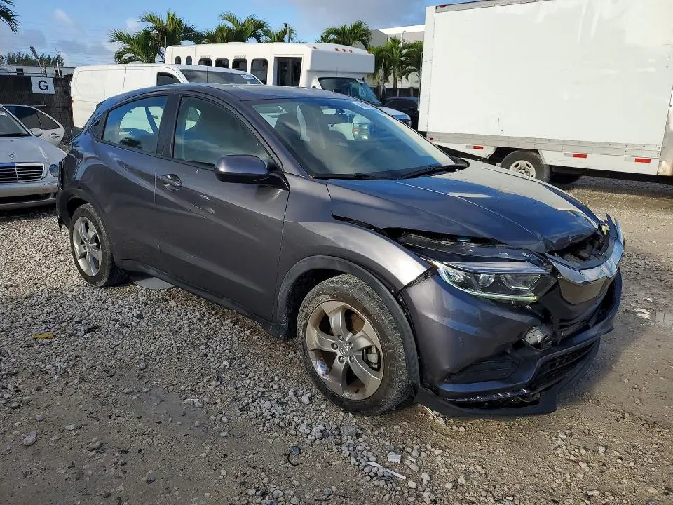 2022 HONDA HR-V LX  