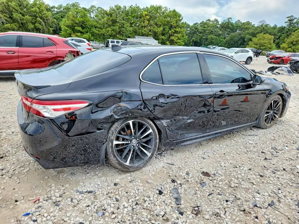2020 TOYOTA CAMRY XSE  