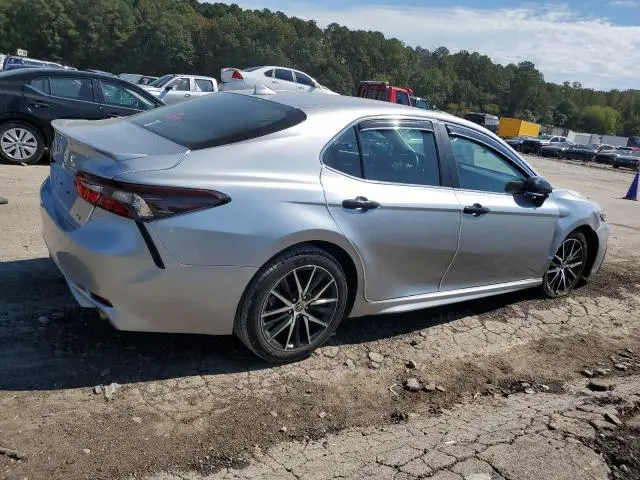 TOYOTA CAMRY SE